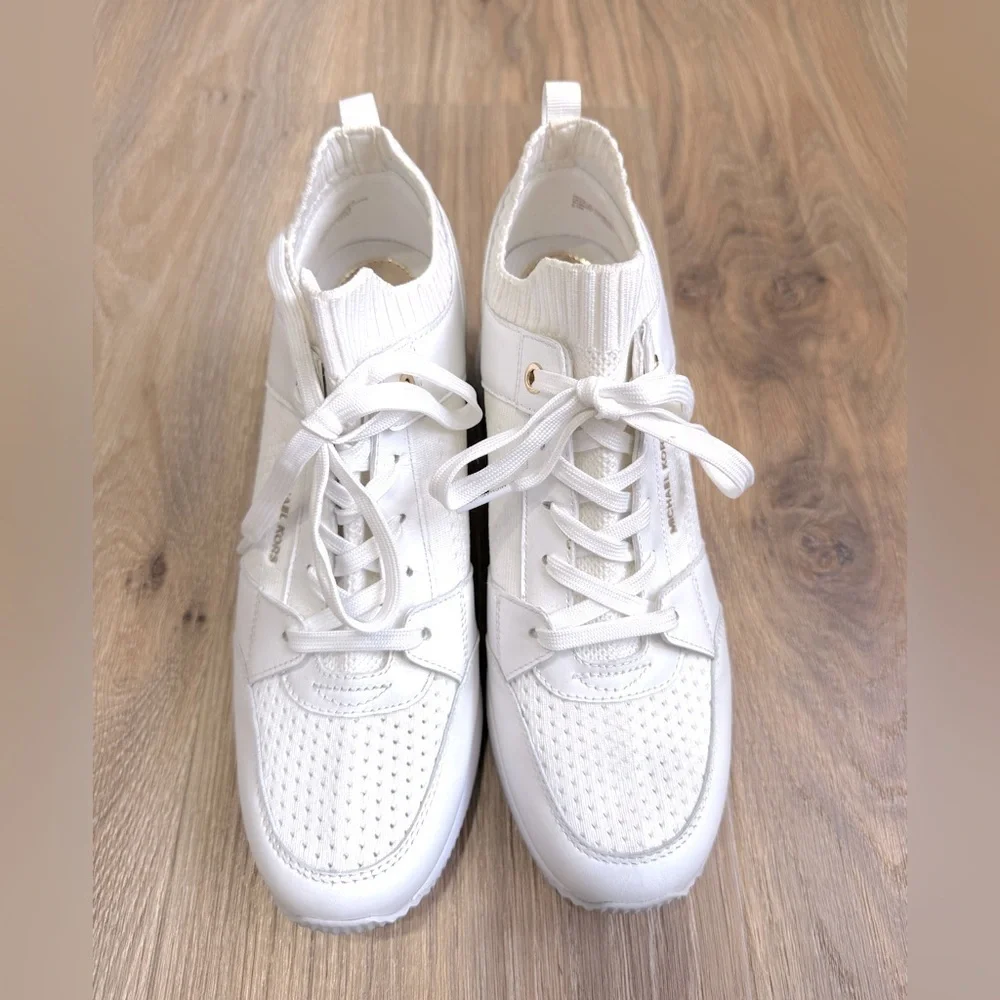 MICHAEL Michael Kors White Georgie Knit Trainer Size 9.5 LNC